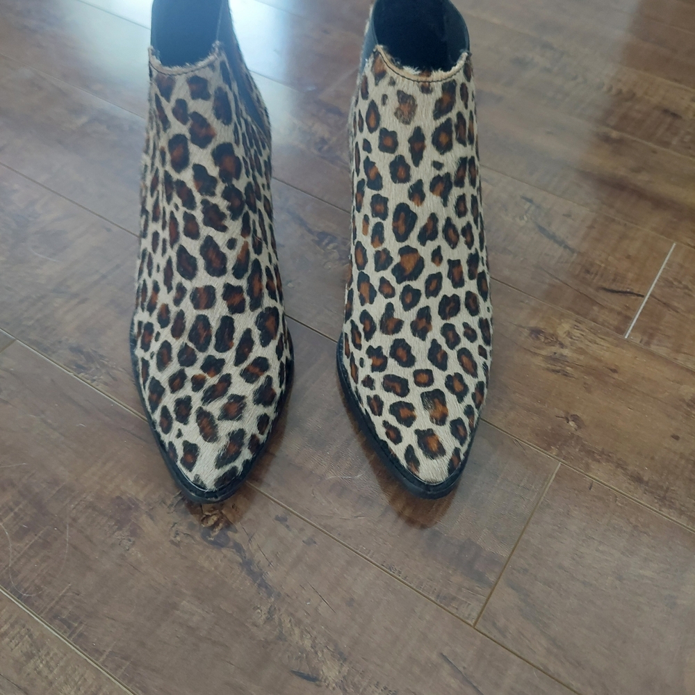 Stylish Leopard Print Ankle Booties